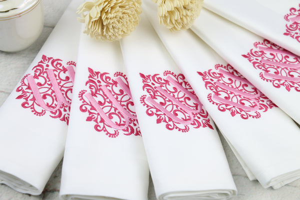 Set of 6 Monogrammed Napkins / Font 26